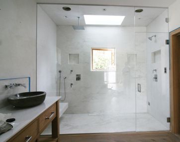 Shower-Full-Width_same-size_home-pg-4-exprt